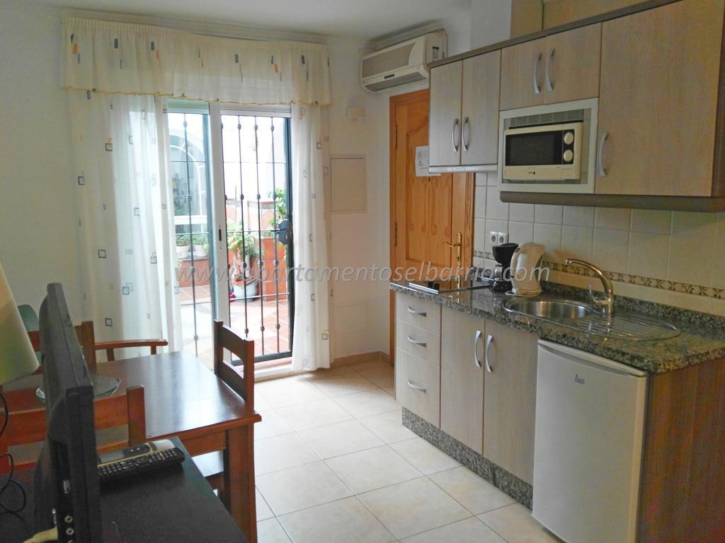 Apartamentos El Barrio ネルハ エクステリア 写真
